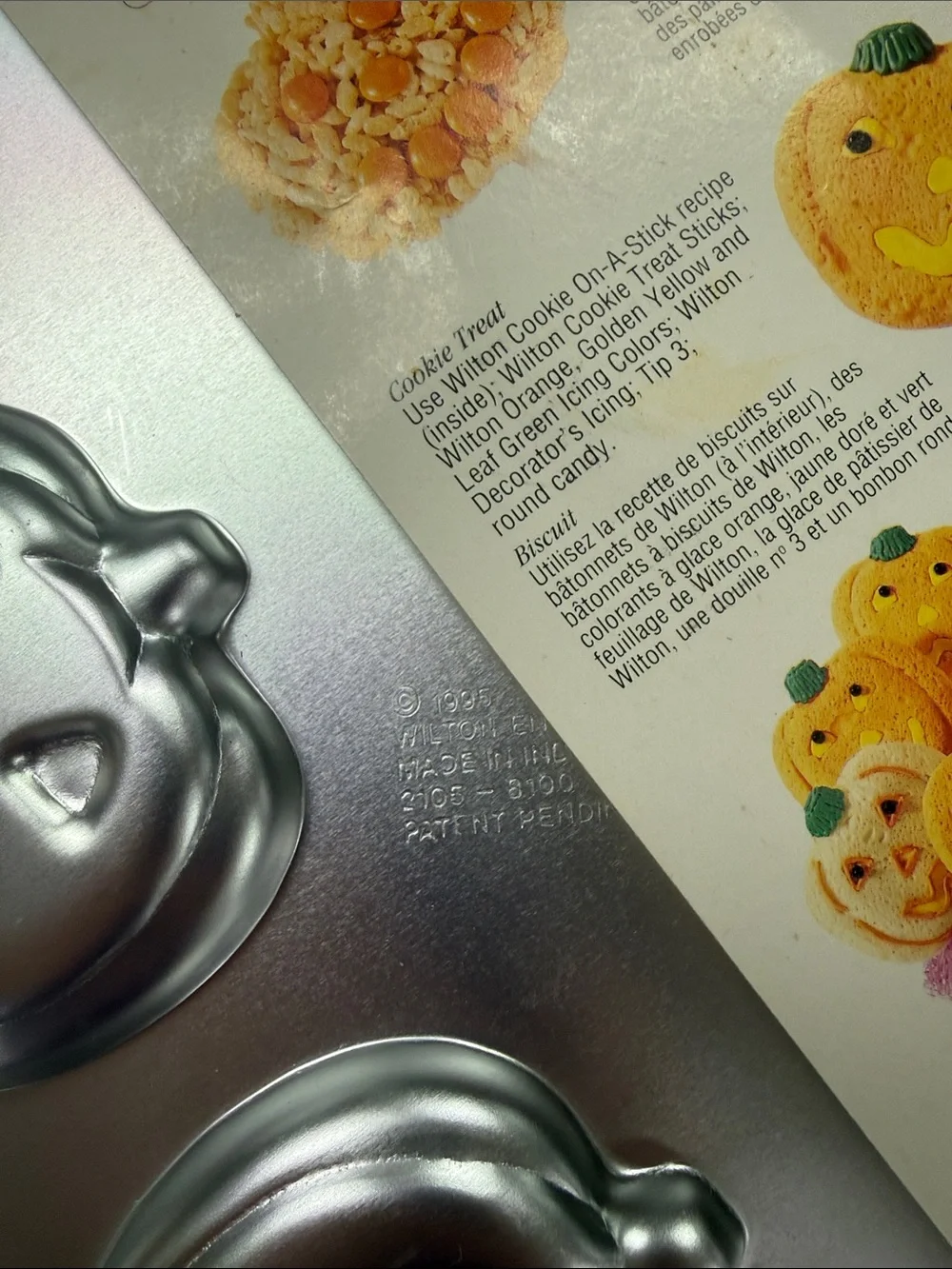 Wilton Jack-O'-Lantern pumpkin cookie treat pan